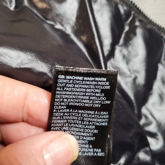 The North Face Puffer Vest Womens L Black Thermoball Quilted Eco Packable Hiking - Picture 11 of 12